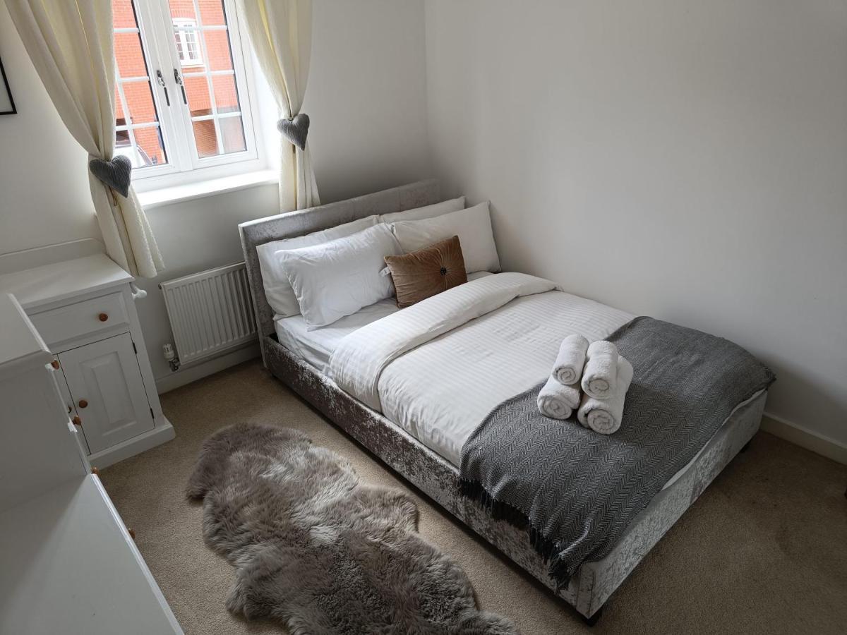 3 Bedroom Townhouse Near Bicester Village Eksteriør billede