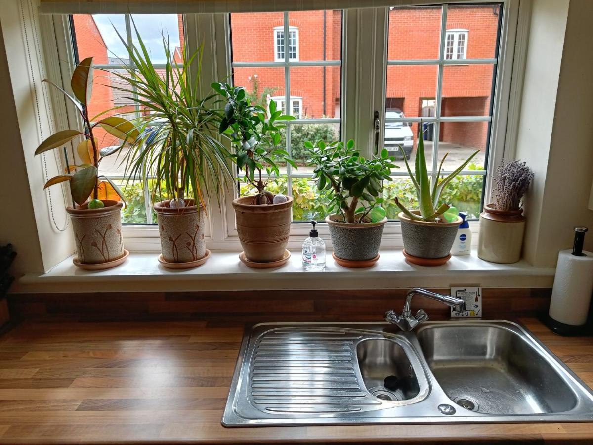 3 Bedroom Townhouse Near Bicester Village Eksteriør billede