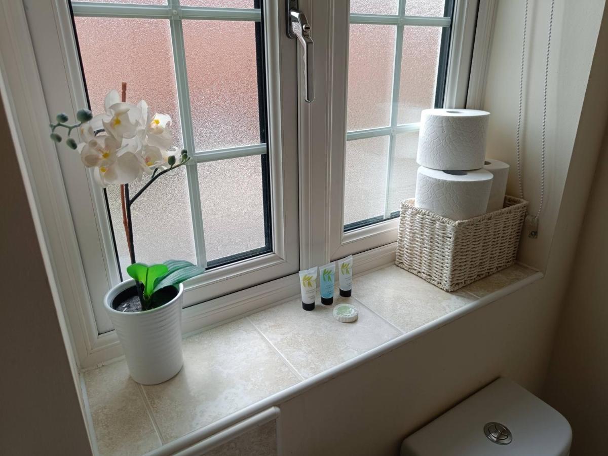 3 Bedroom Townhouse Near Bicester Village Eksteriør billede